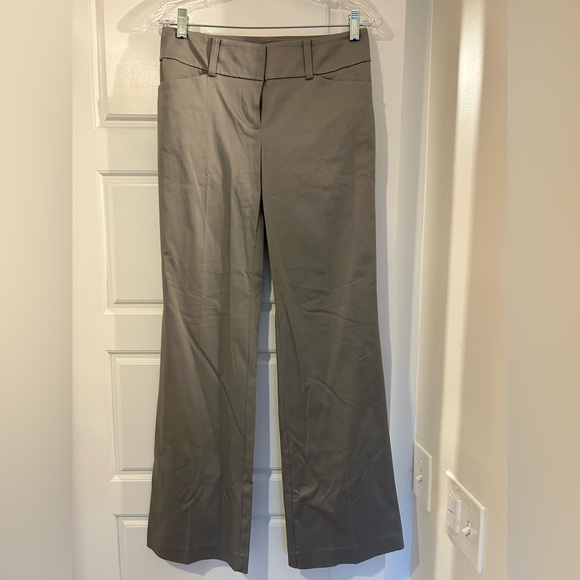 Ann Taylor gray pant suit - Picture 2 of 9